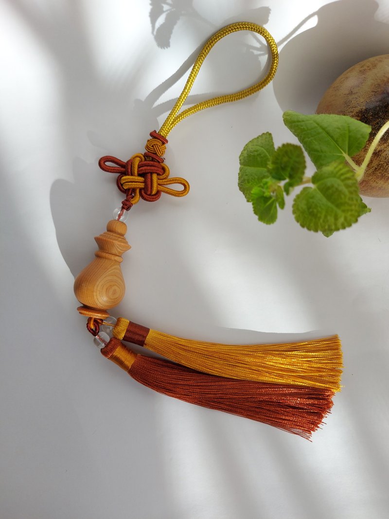 【宝瓶安吊饰】台湾桧木/居家/车内/木质纾压/保平安 - 吊饰 - 木头 