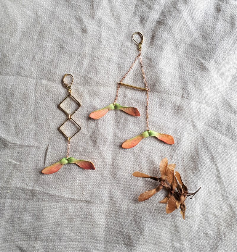 青枫翅果耳环_手染塑型皮革一对 - 耳环/耳夹 - 真皮 绿色