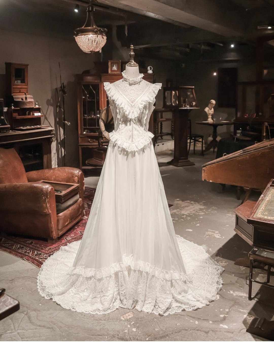 70 Victoria style 维多利亚时代高领古董婚纱 - 晚装/礼服 - 棉 白色