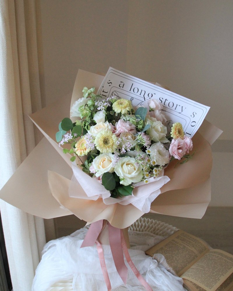 Shimmer 微光晨曦 鲜花花束  情人节 浪漫花束 - 干燥花/捧花 - 植物．花 