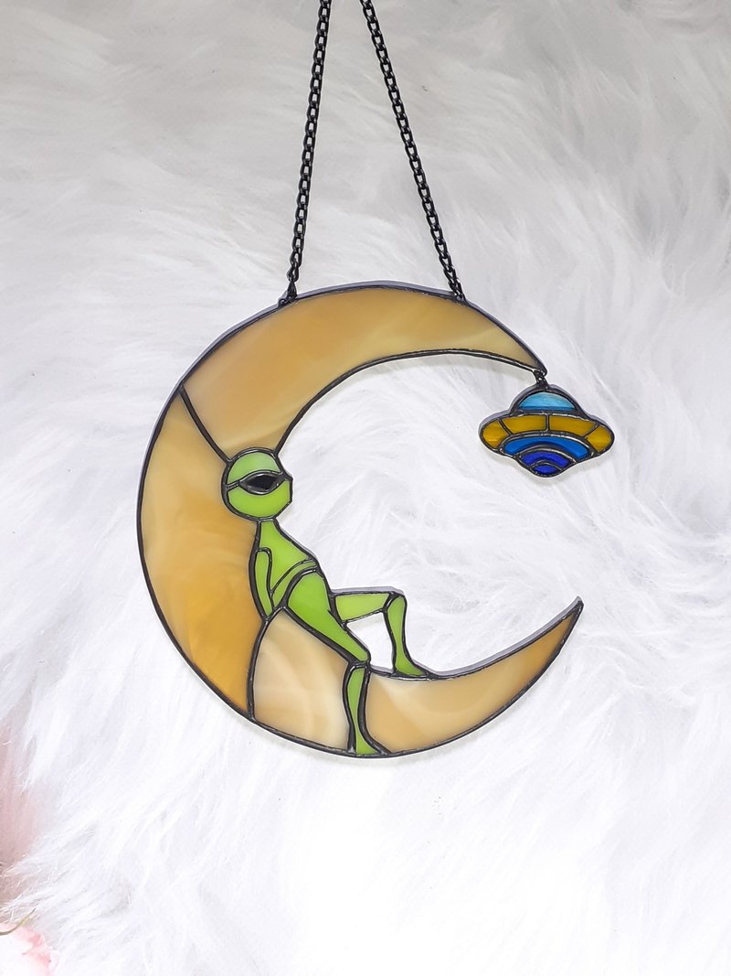 飞碟捕梦网彩色玻璃外星月亮装饰品彩色玻璃窗 - 摆饰 - 玻璃 绿色