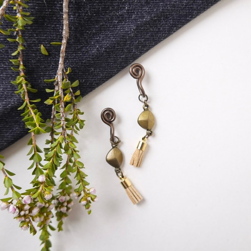 古铜长流苏 无痛耳夹 / 浅棕 - 耳环/耳夹 - 其他金属 