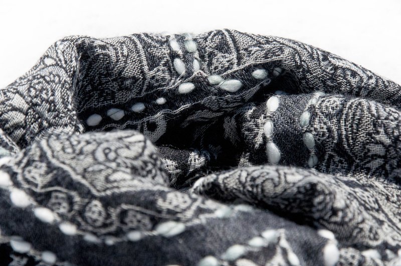 水煮羊毛披肩/针织围巾/刺绣围巾/羊毛披巾/喀什米尔Cashmere-黑 - 围巾/披肩 - 羊毛 黑色