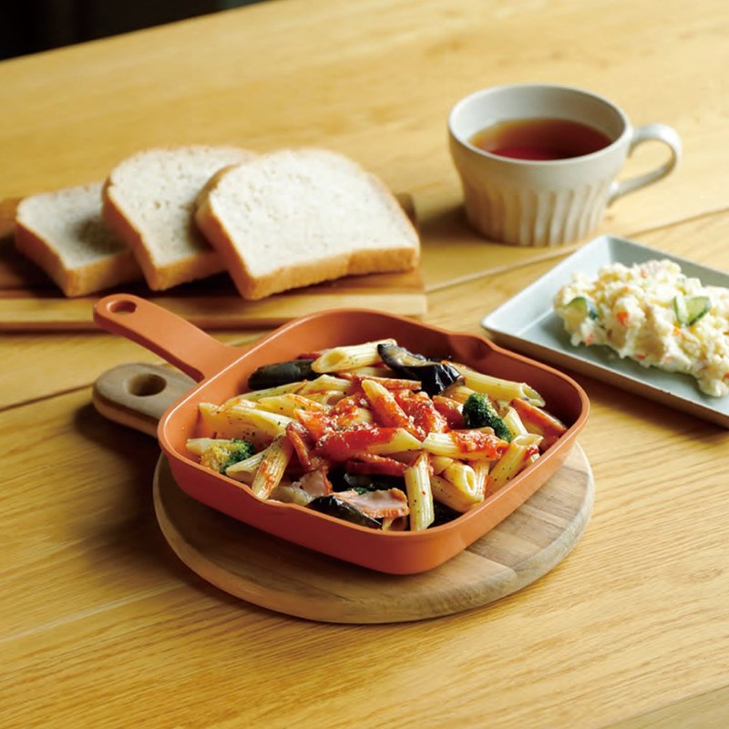 CB Japan copan 系列 IH炉轻量陶瓷漆不沾方型烤盘(两色可选) - 厨房用具 - 铝合金 