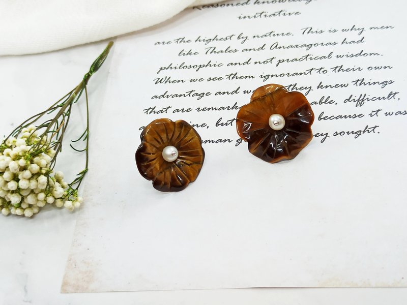 耳环。虎眼石珍珠花瓣*纯银耳针*耳环 - 耳环/耳夹 - 宝石 咖啡色