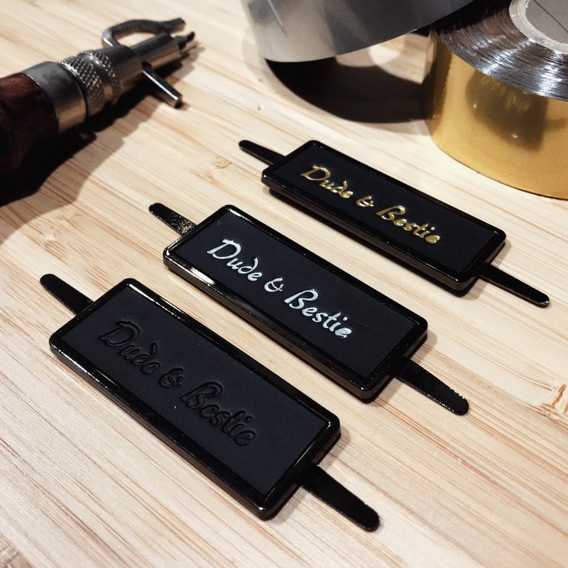 【加购】 定制化 压印 烫印 雷射服务 订制名牌 需搭配指定商品 - 行李吊牌 - 其他金属 黑色