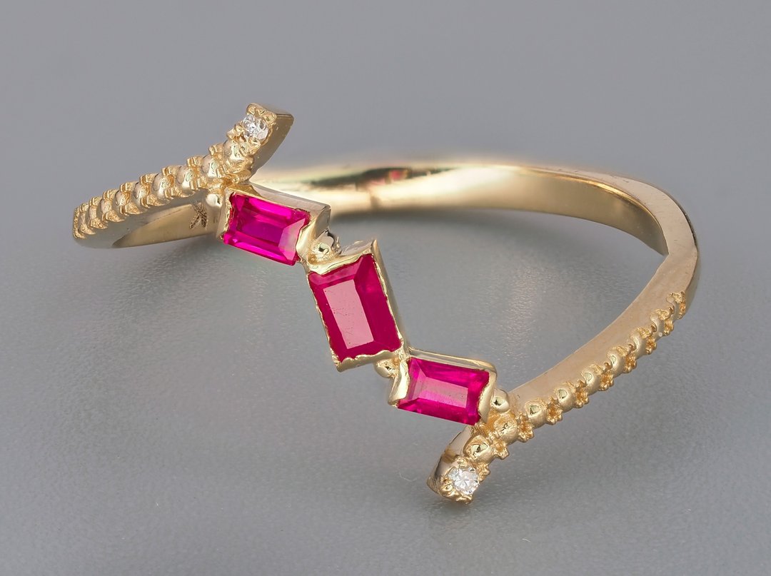 14 k gold ring with natural rubies and diamonds - 戒指 - 贵金属 金色