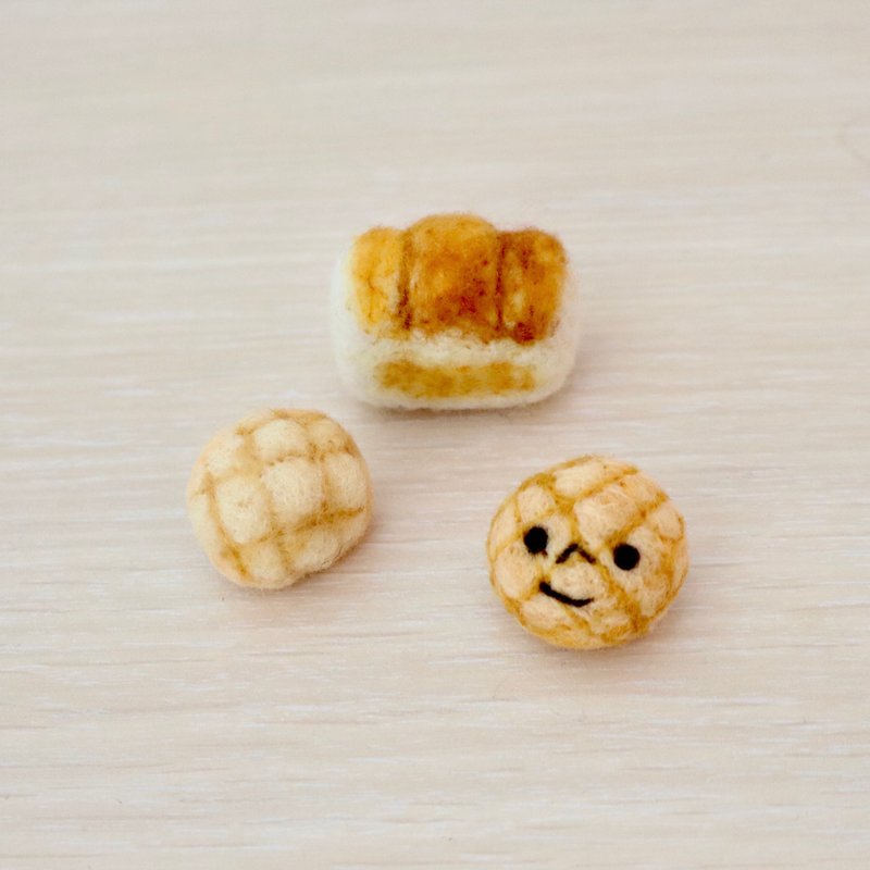 羊毛毡烘焙坊 菠萝面包 吐司 胸针 别针 吊饰 - 胸针 - 羊毛 橘色
