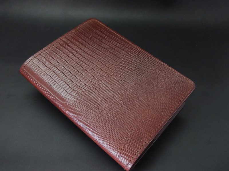 APEE皮手工~护照夹~蜥蜴皮纹~黑棕 - 护照夹/护照套 - 真皮 