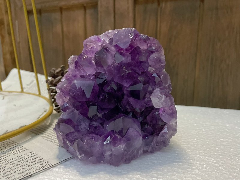 能量摆件 乌拉圭天然紫晶 帝王紫 消磁 净化 财富 贵人 紫晶镇 - 摆饰 - 水晶 紫色