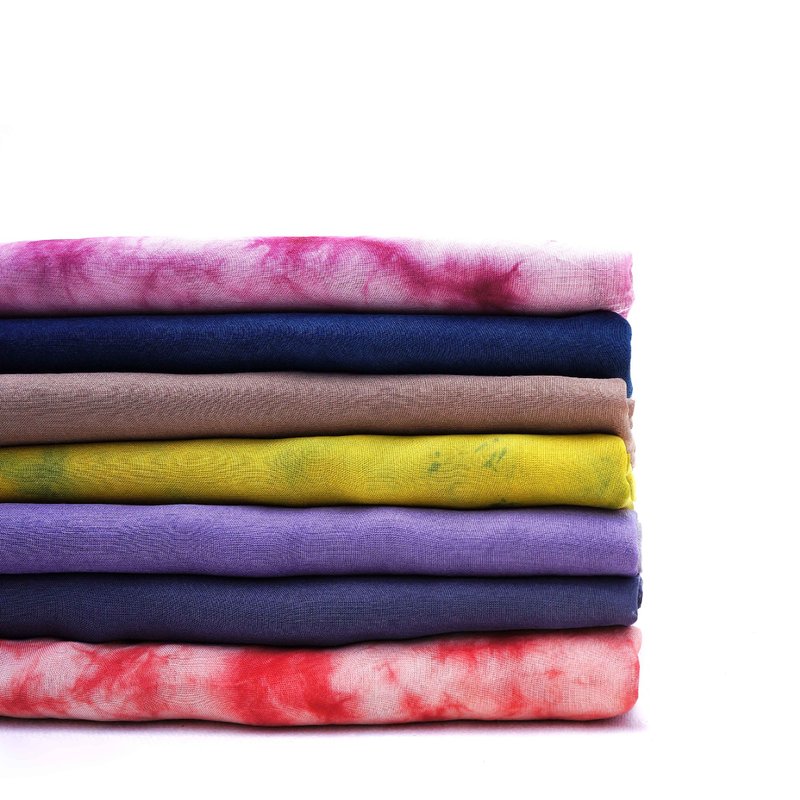 卓也蓝染-植物染雪纺围巾 - 丝巾 - 棉．麻 红色