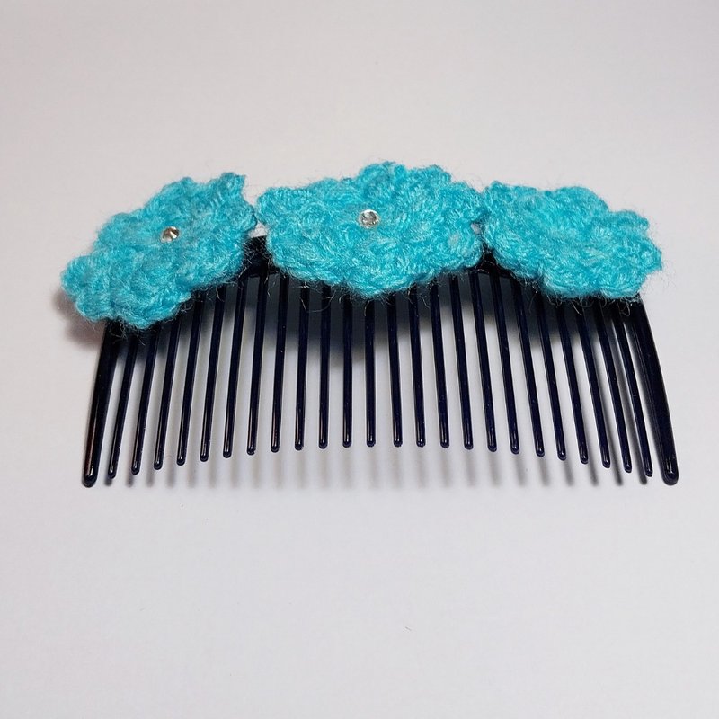 Blue Flower Head Decoration Handmade Plastic Comb - 发饰 - 其他人造纤维 蓝色