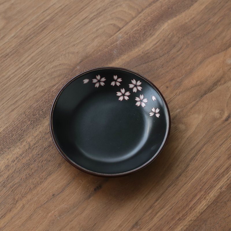 diseno Living 陶瓷鼠尾草/圣木/线香燃烧碟 - 圆形樱花黑 - 香薰/精油/线香 - 其他材质 黑色