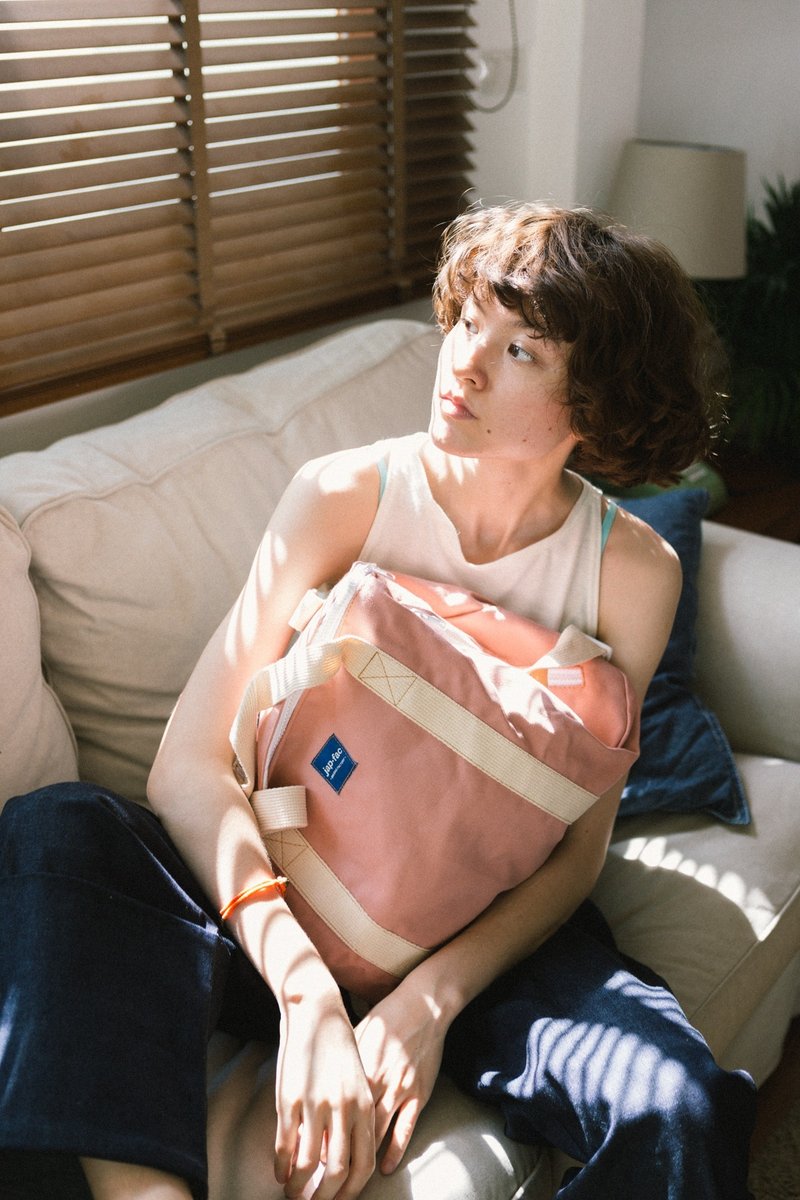PINKY DUFFLE BAG - 侧背包/斜挎包 - 棉．麻 粉红色