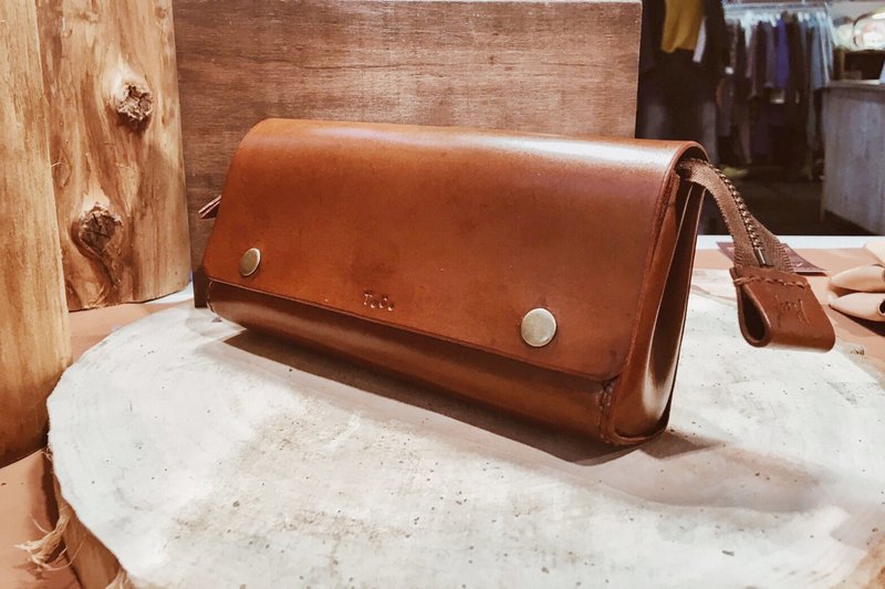 手工皮件_笔袋.化妆包.收纳包 - 化妆包/杂物包 - 真皮 咖啡色
