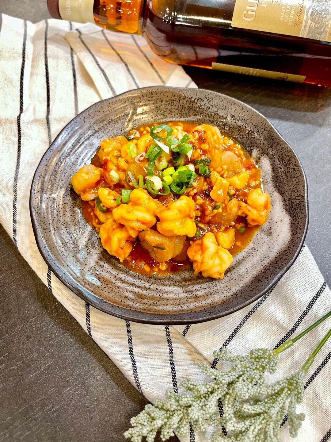 阿汤哥上菜 · 同乐篇 · 干烧虾仁x客家小炒x姜醋透抽卷 - 美食 - 其他材质 