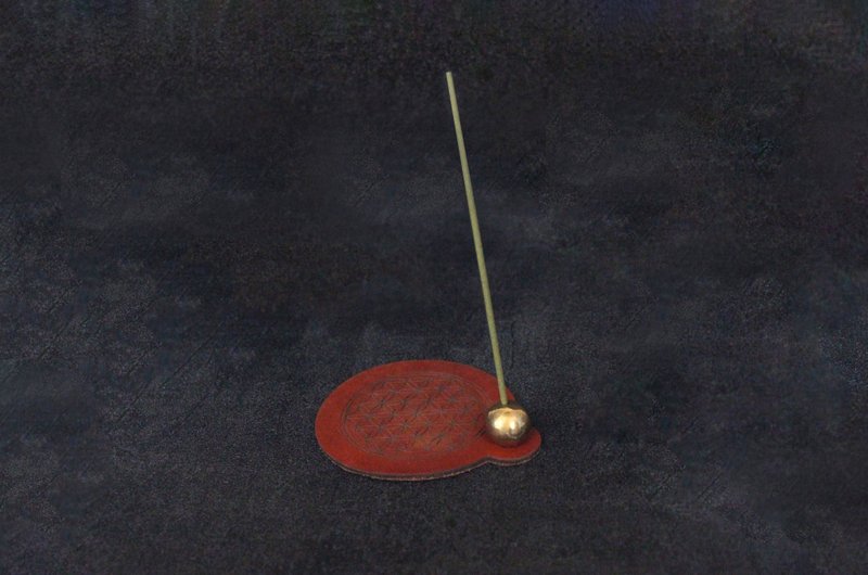 UNIC皮革线香盘 / 极简铜球线香座/ 生命之花线香盘【可定制化】 - 香薰/精油/线香 - 真皮 咖啡色