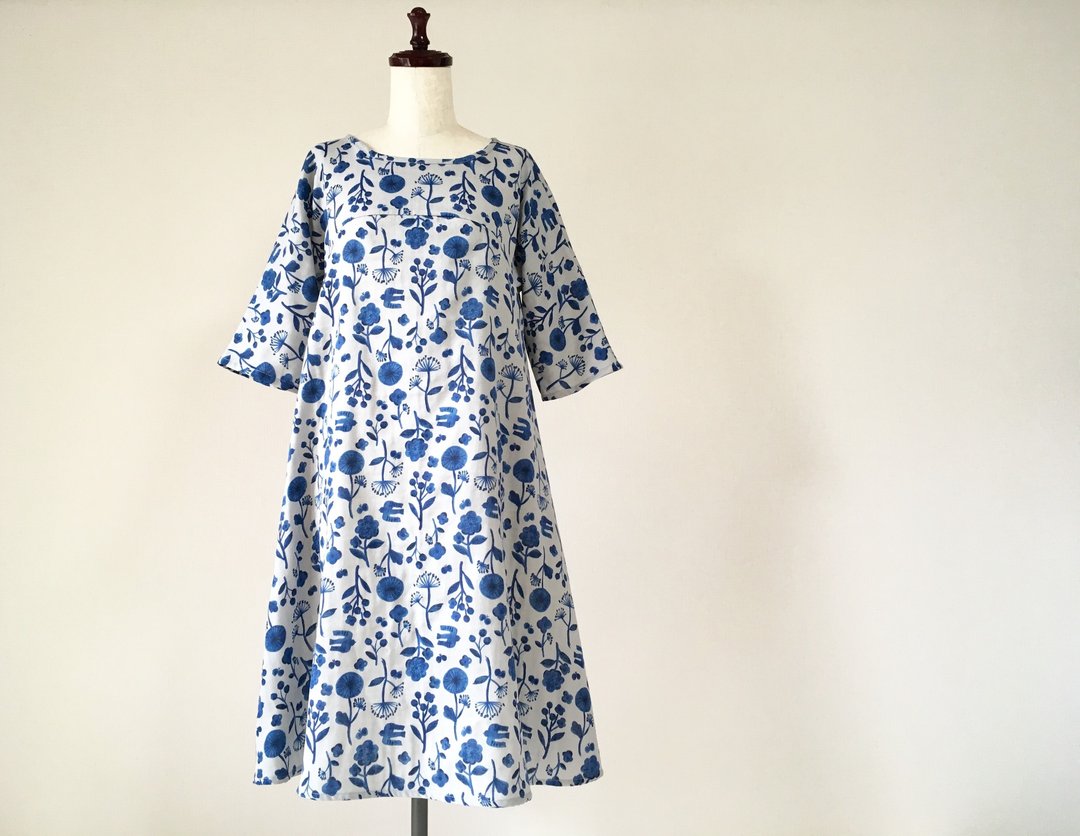 Small flowers and birds flare dress ash gray navy - 洋装/连衣裙 - 棉 灰色