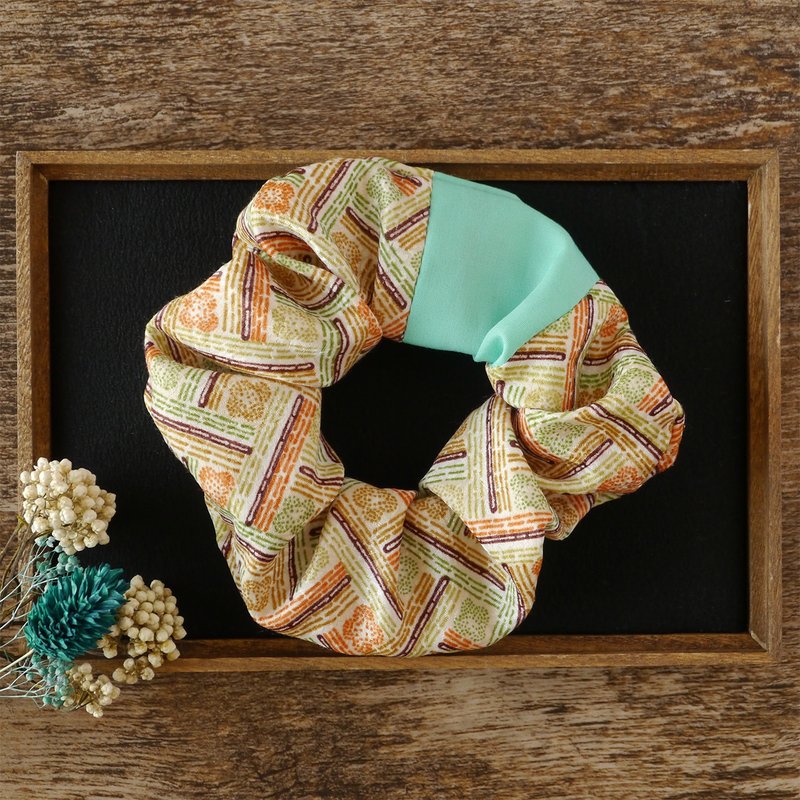 Kimono Yukata Scrunchie Hair ornament that brings happiness Umebun - 发饰 - 其他人造纤维 绿色