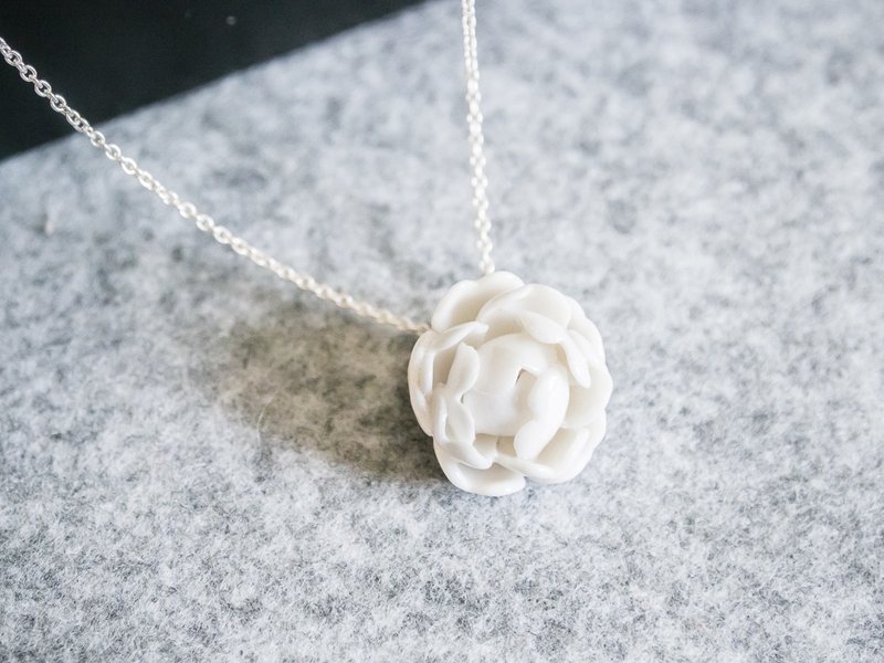 Peony necklace - white porcelain - sterling silver (925) - 项链 - 陶 白色