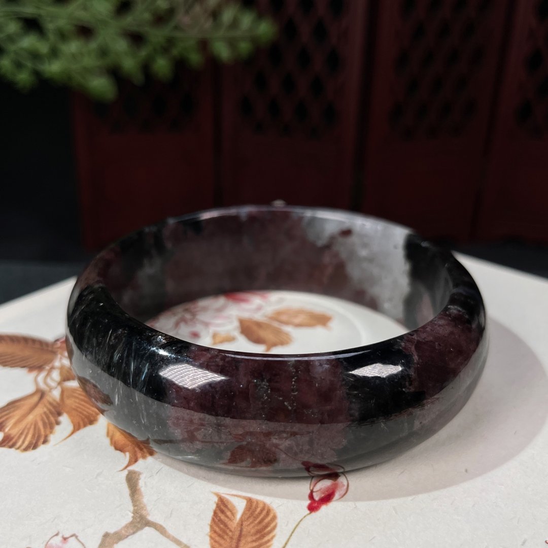 天然石榴石手镯64MM 玉化爆晶共生蓝闪石手环 烟花绽放 灵性优雅 - 手链/手环 - 水晶 
