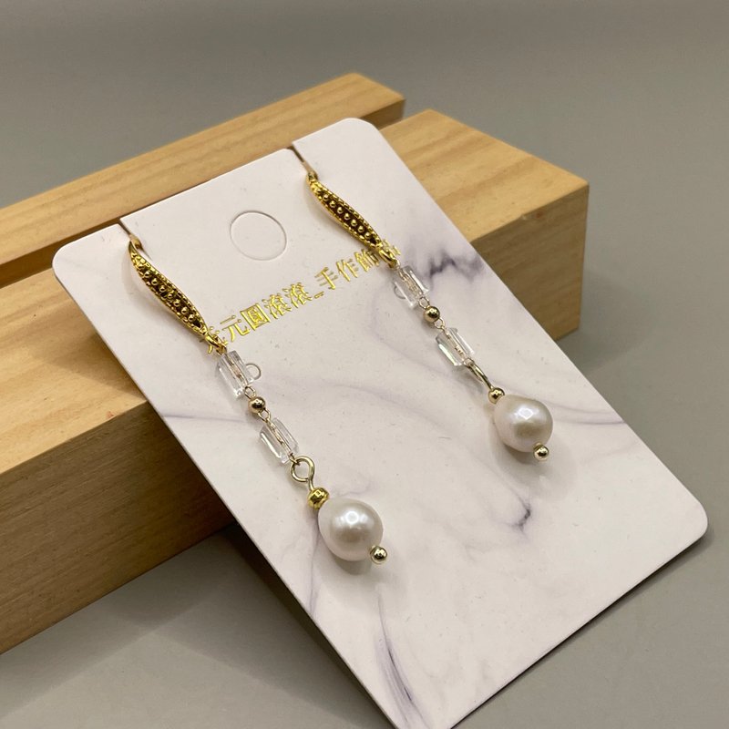 天然水晶耳环.天然珍珠耳环.14K注金材质.设计款.手作耳环 - 耳环/耳夹 - 其他材质 