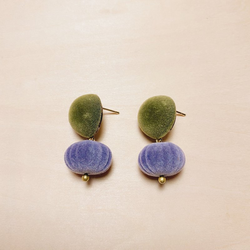 复古绒毛撞色绿紫南瓜大耳环 - 耳环/耳夹 - 其他人造纤维 绿色