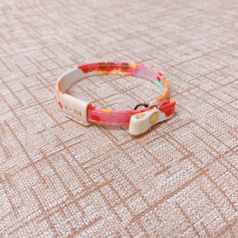 猫 小啾啾项圈 春夜 水彩渲染 粉与薄荷绿 附扭转皮套与铃铛 - 项圈/牵绳 - 棉．麻 