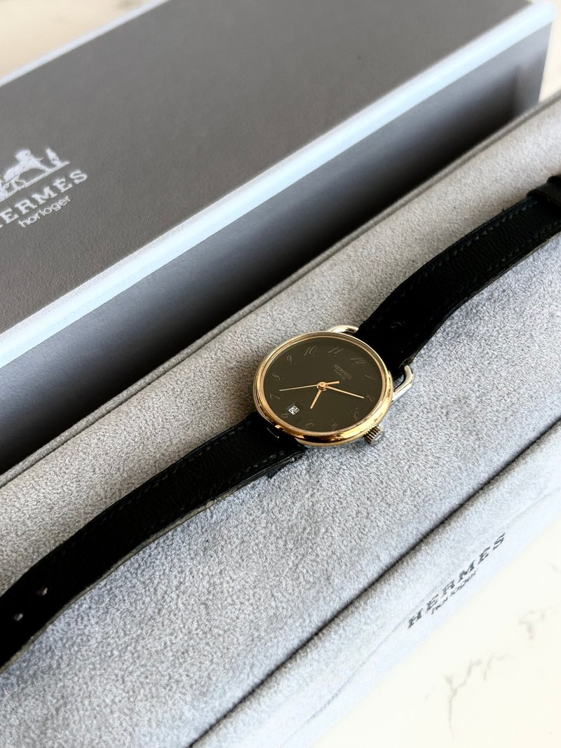 绝版古董表 Hermes Arceau 二手男女装皮革表带 手表 腕表 中古 - 女表 - 其他金属 黑色