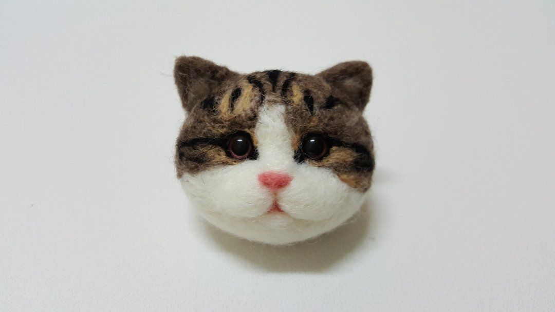 羊毛毡 小猫咪大头萌Q版系列钥匙圈吊饰定制化专区  （商品照为客人定制化成品，需要定制化可先私讯传照片让小树懒为您评估喔~) - 钥匙链/钥匙包 - 羊毛 白色
