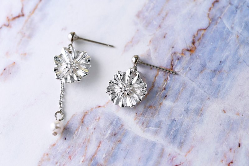 花朵系列 执着花菱草造型 针式耳环-金/银 (ERIJA1012E) - 耳环/耳夹 - 银 银色