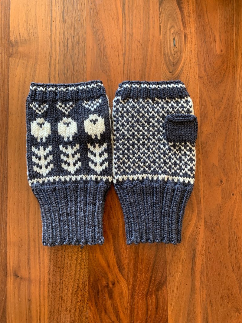 Men's Sheep Hand Warmer Blue Gray x White - 手套 - 羊毛 