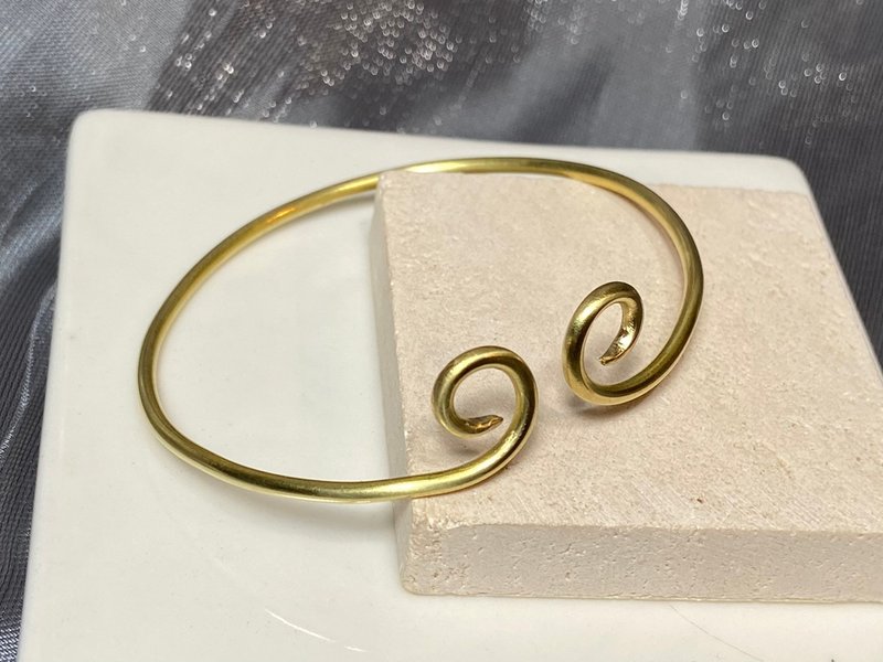 紧箍咒造型黄铜手镯 - 手链/手环 - 其他金属 金色