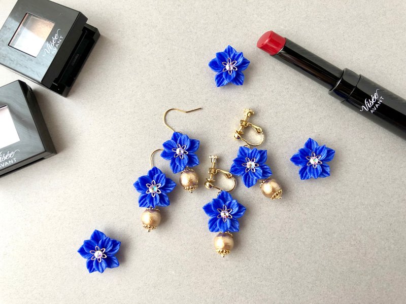 Summer-colored flowers [for metal allergies] Earrings / Clip-On - 耳环/耳夹 - 粘土 蓝色