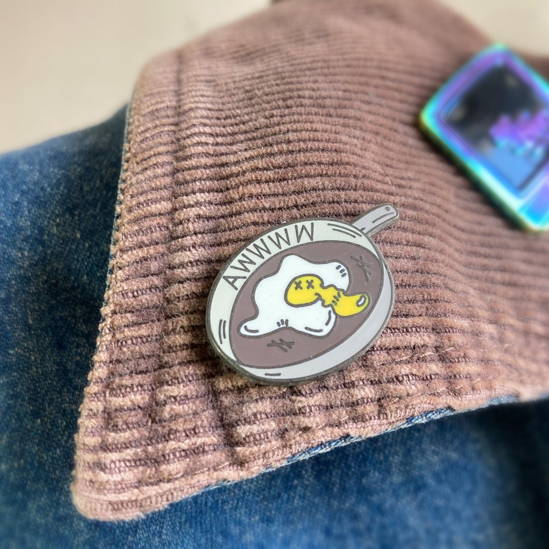 pins of ooo - 早上的我(煎蛋) 珐琅别针 - 胸针 - 铜/黄铜 黄色