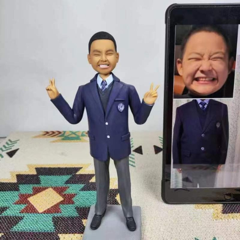 小孩 孩子 毕业 生日 礼物订制 订制化 人偶 公仔 似颜绘 纪念 - 玩具/玩偶 - 粘土 多色