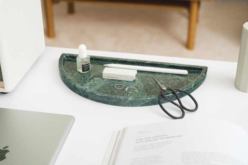 【惜物良品】大理石半圆浅盘  (台湾蛇纹石) - 收纳用品 - 石头 绿色