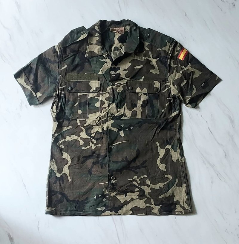 Vintage西班牙公发迷彩短袖软垫肩衬衫e 防撕裂布料 材质耐用 - 男装衬衫 - 棉 