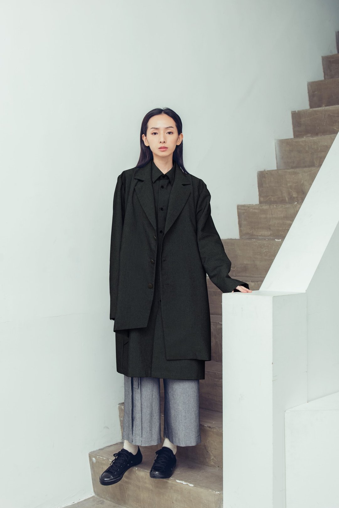 游离 两件式剪裁外套(黑/灰) Organic Cotton - 中性连帽卫衣/T 恤 - 棉 黑色