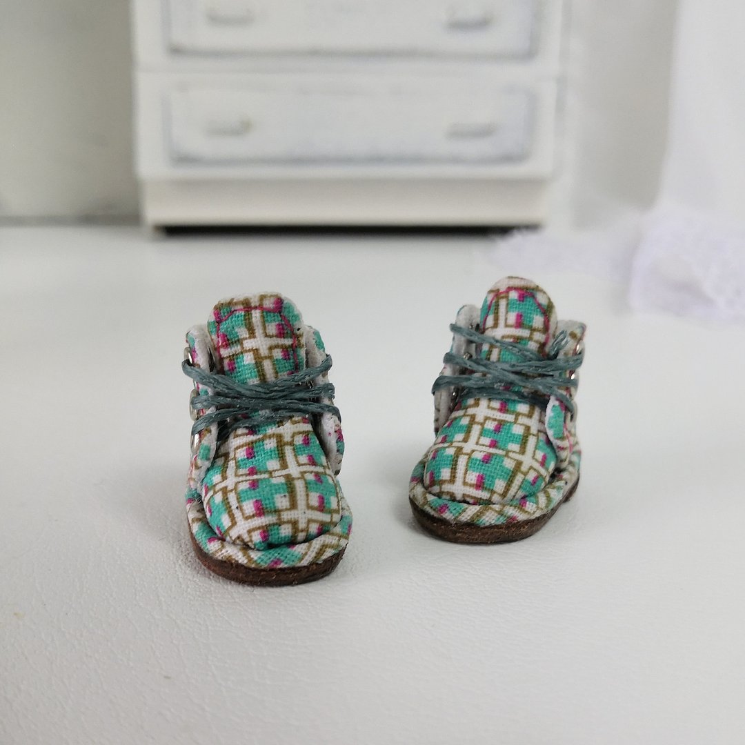 Shoes handmade Blythe doll. Green boots lace up for Blythe dolls. Clothes Blythe - 玩偶/公仔 - 棉 
