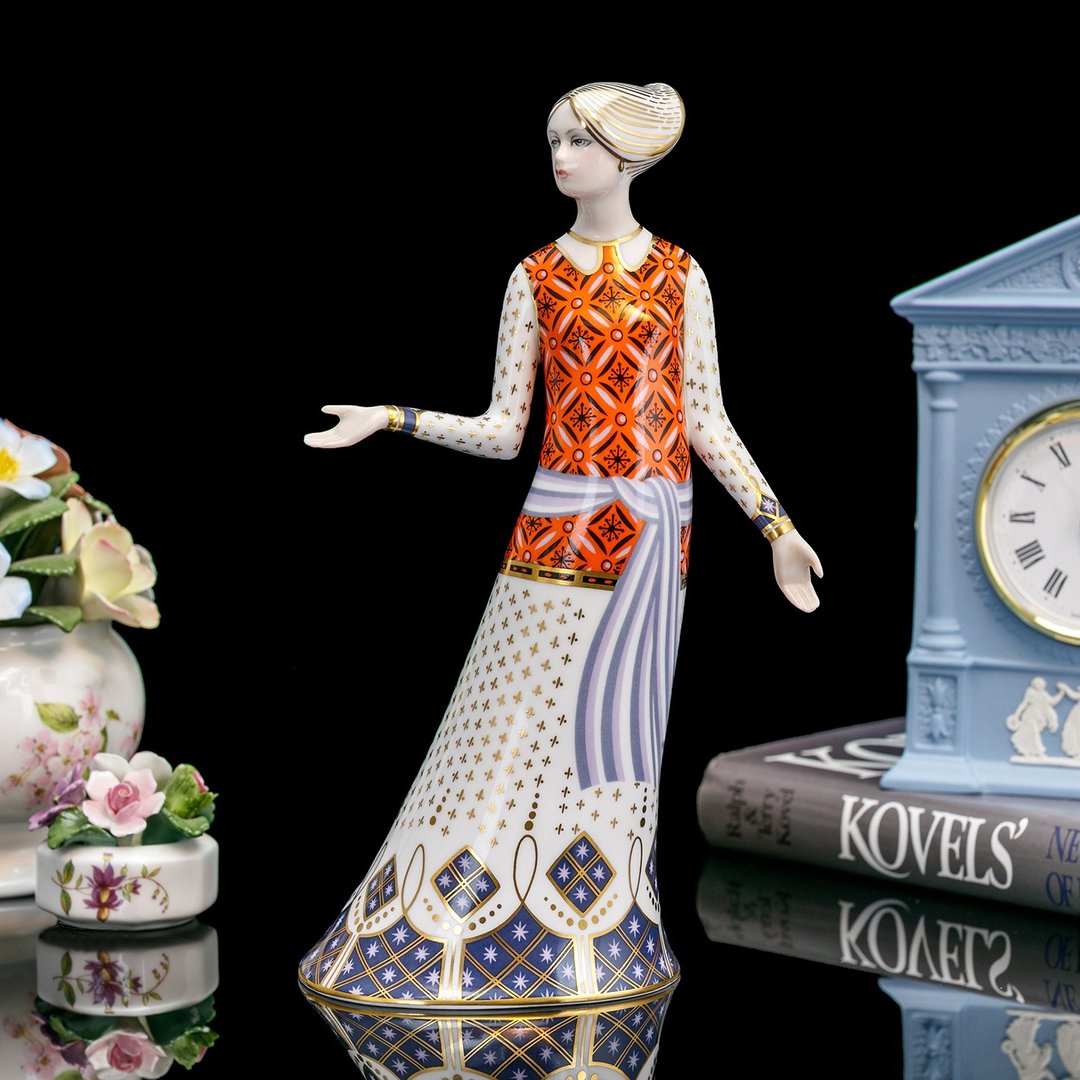 英国制Royal Crown Derby 1986希腊女神雅典娜骨瓷伊万里装饰雕塑 - 摆饰 - 瓷 