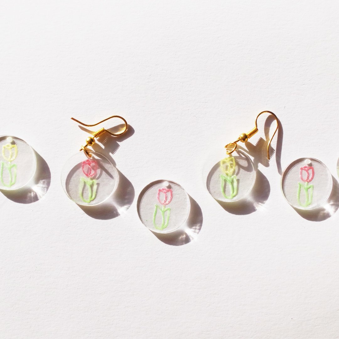 Tulip earrings - 耳环/耳夹 - 塑料 透明