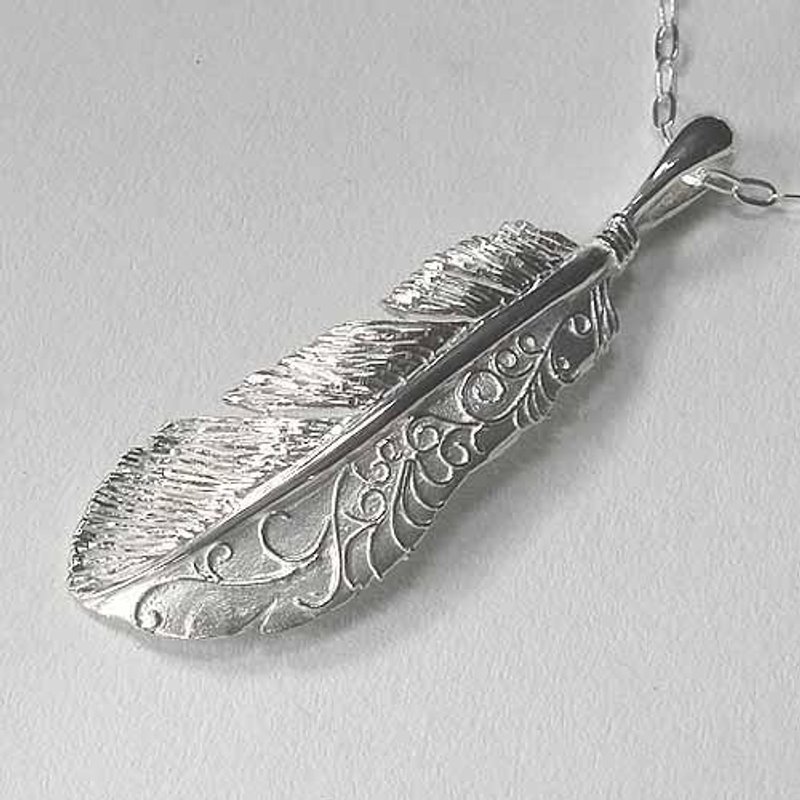 Karakusa Feather pendant - 项链 - 其他金属 银色