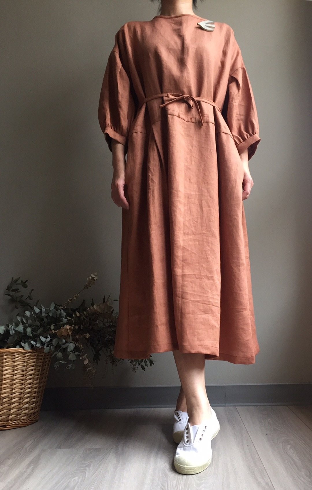 *芬芳森林*   柿色   大人味泡泡袖绑带 长版洋装  100%亚麻 100%Linen   - 洋装/连衣裙 - 棉 