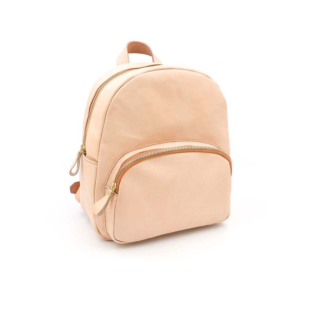 手工植鞣皮革-圆后背包 leather backpack - 后背包/双肩包 - 真皮 多色