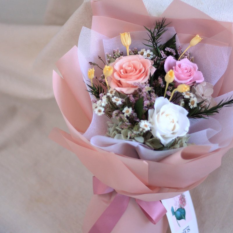 定制毕业花束 干燥花 永生玫瑰花花束  蜜桃宝贝 告白 求婚花束 - 干燥花/捧花 - 植物．花 多色