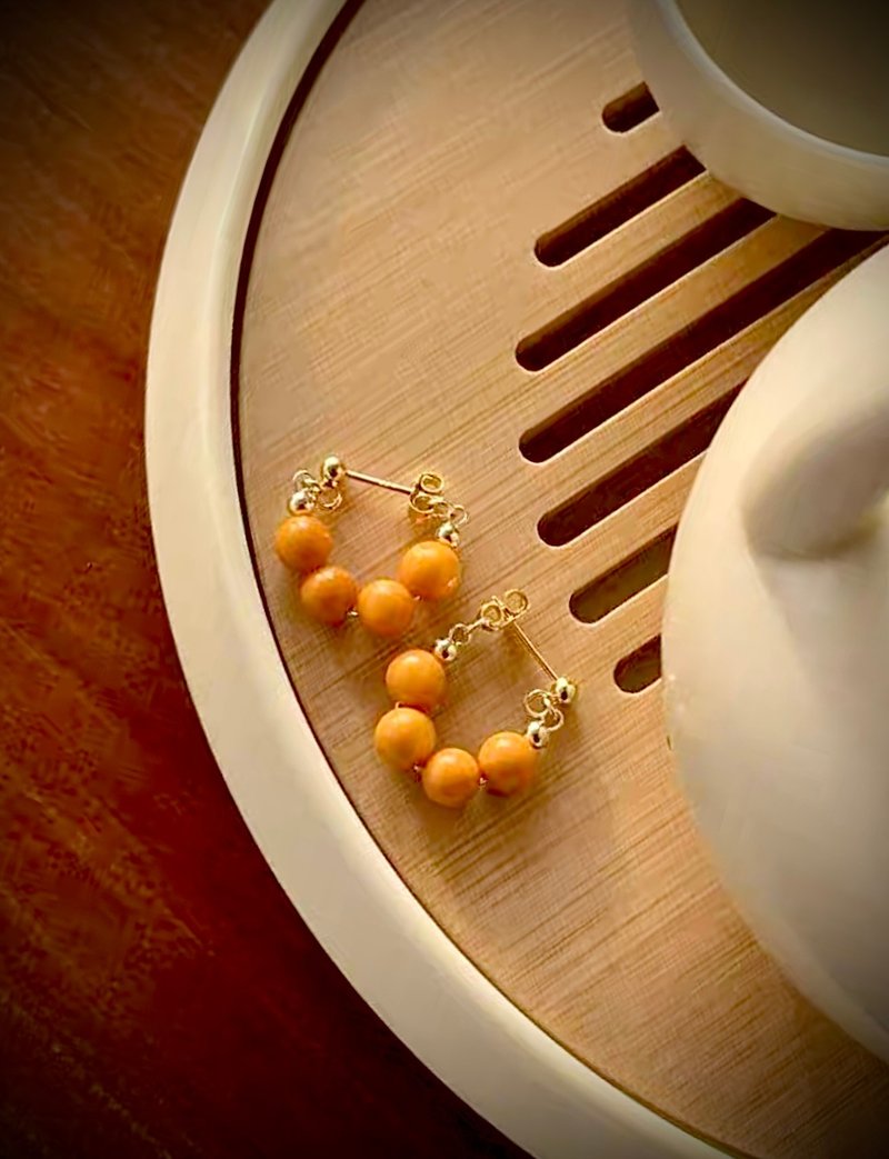 C&W 天然鸡油蛋蜜蜡玛瑙气质耳环耳夹 - 耳环/耳夹 - 玉石 金色