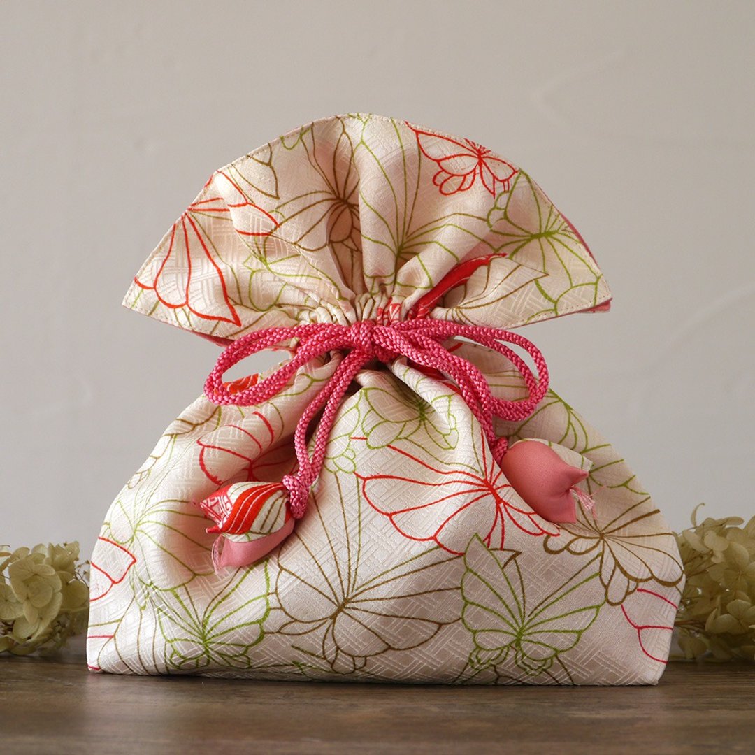 Kimono Drawstring Happiness FUGURO Butterfly Pattern Medium Size - 化妆包/杂物包 - 棉 白色