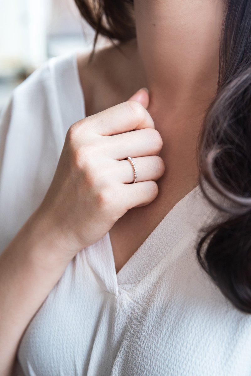 十字镶钻石戒-白K金 - 戒指 - 贵金属 