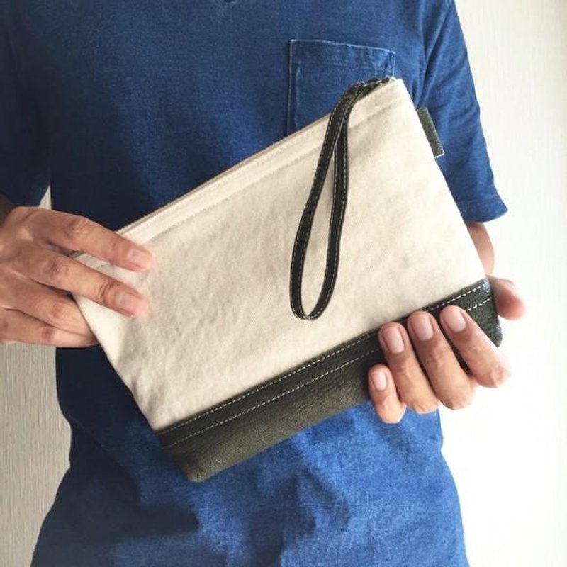 Vintage No. 8 canvas and goat leather Tannin Soft Nume simple pouch [Olive] - 化妆包/杂物包 - 真皮 绿色